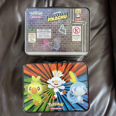 detective pikachu pokemon card tin (Charizard) – card booster packs and 2 Pokémon TCG *THE SECRET POKEMON CARDS TIN!*
