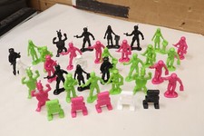 1970 Tim Mee Galaxy Laser Space Team Astronauts Aliens Plastic Figures 35 pcs 3