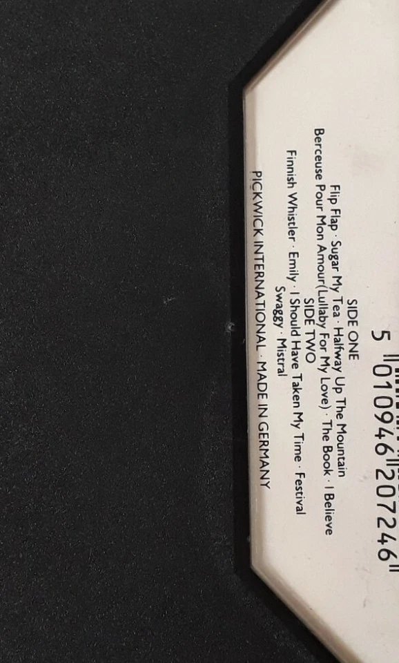 Roger Whittaker-Songs Of Love And Life Cassette.1970 Contour CN4 2072. - Image 2 of 4