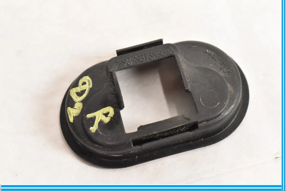 Jaguar XJ XJL 2010-2015 maletero trasero gancho de carga bota amarre soporte de montaje OEM Foto 2 de 4