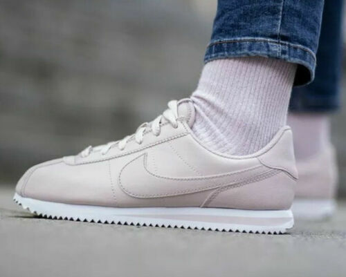 NIKE CORTEZ BASIC SL SS (GS) YOUTH SIZE 5.5 EUR 38.5 (AV3253 600) ASH PINK  for sale