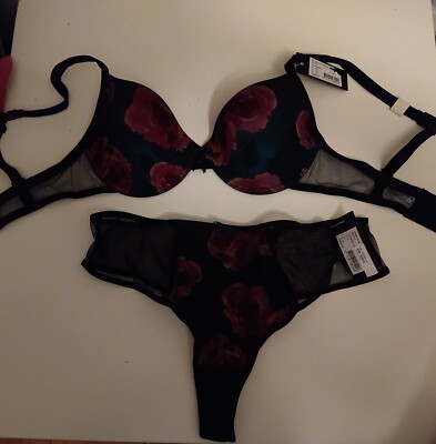 CHANGE LINGERIE bra and hipster string 