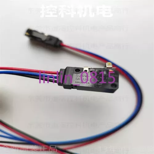1Pcs New Omron light curtain cable D2VW-5L2A-1M