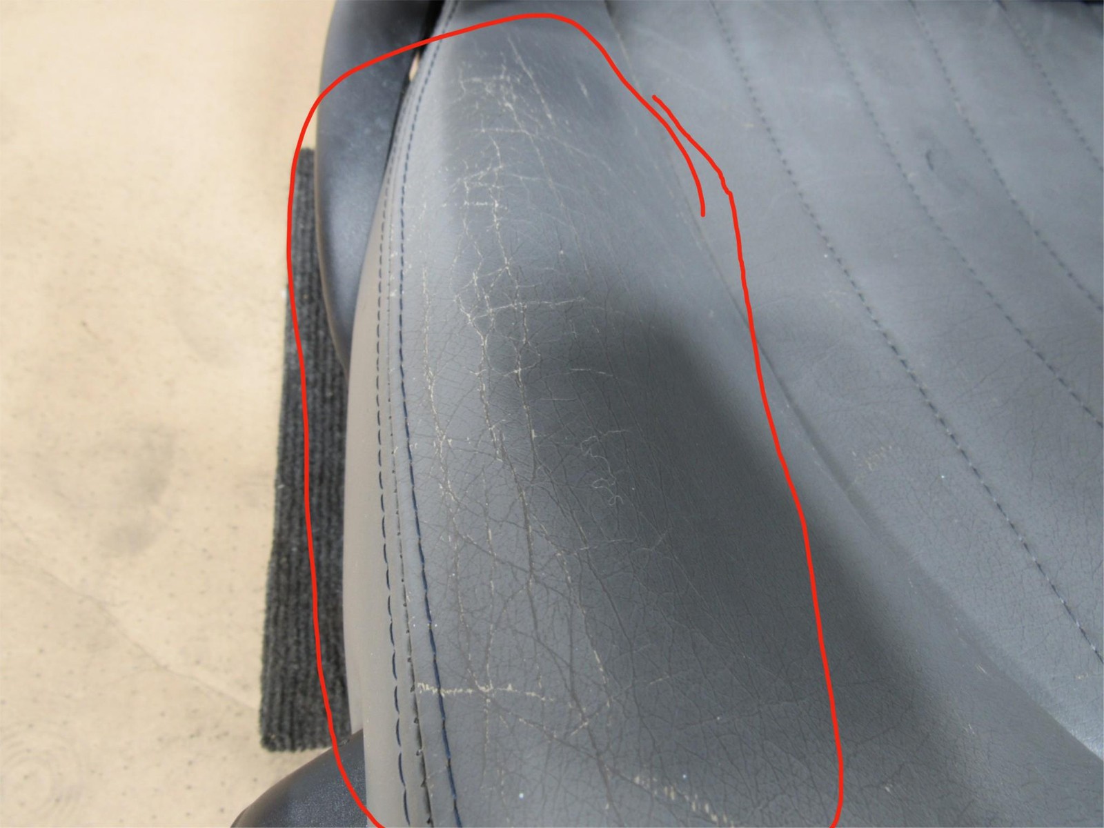 02-06 Maserati Coupe GT 2004 Front Right Passenger Seat Cushion Assembly ;