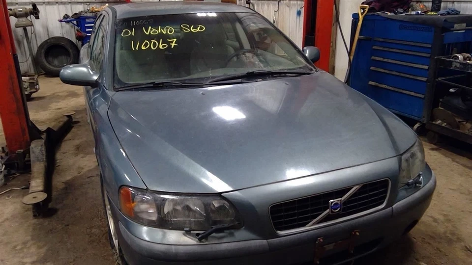 Luz trasera derecha pasajero compatible con 01-04 VOLVO SERIE 60 10297311 Foto 2 de 4