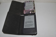 AMAZON KINDLE MODEL D00901 LOT OF TWO  GSW21 