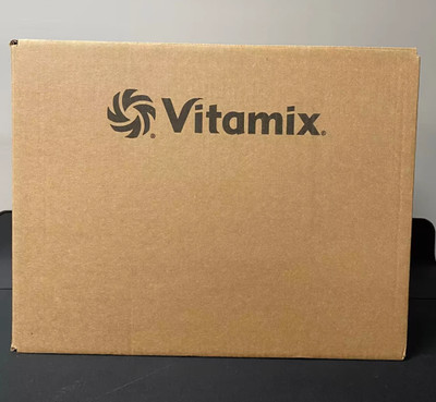  NEW  Vitamix 5200 Blender Pro Grade Container 64oz VM0197 Black  2 DAY GET
