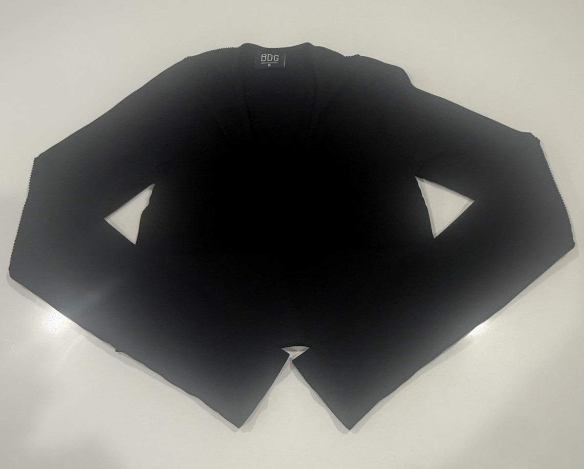 BDG Urban Outfitters Black Cropped Long Sleeve Top Womens Medium Ruched Stretch
