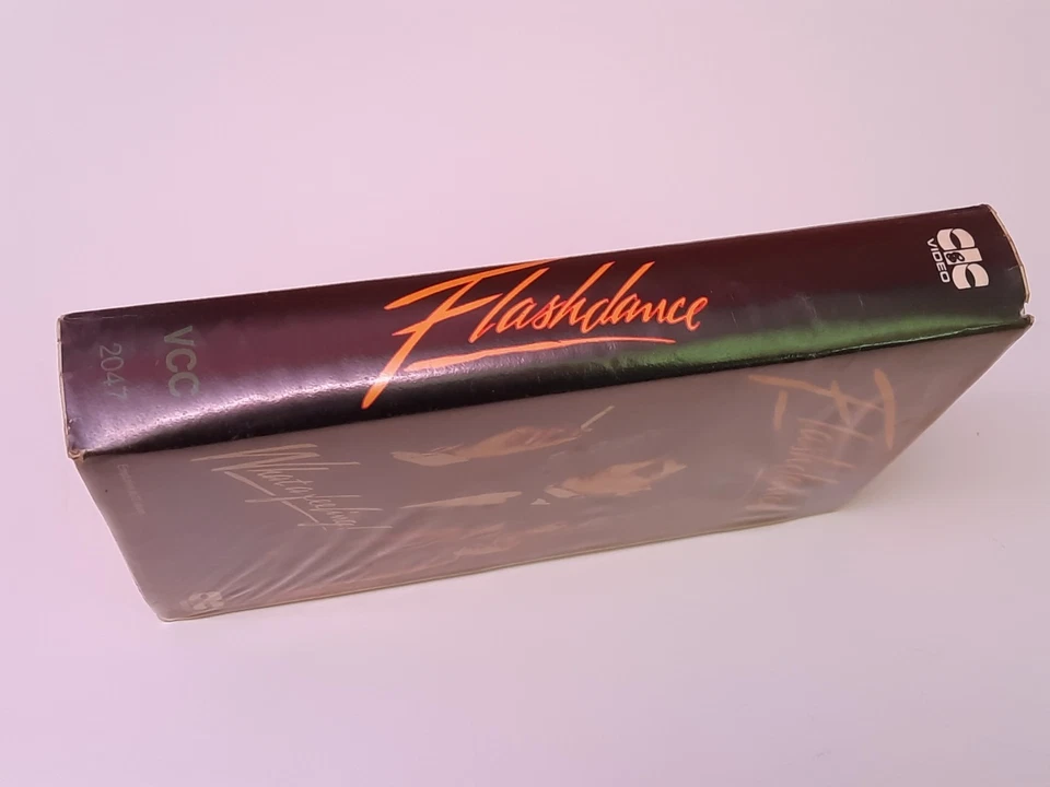 Flashdance 1983 VHS German PAL CIC Video Großbox Jennifer Beals Michael Nouri - Bild 3 von 4