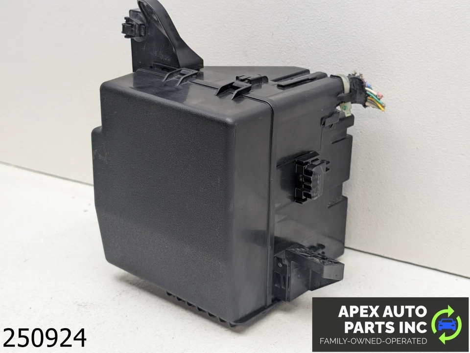 OEM 2014-2015 Mitsubishi Mirage 1.2L Engine Fuse Box - Image 2 of 4
