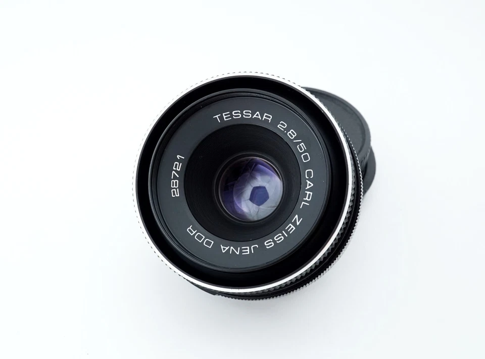 Black Carl Zeiss Jena DDR TESSAR Germany sharp lens 50mm f/2.8 M42 mount - Image 2 of 4