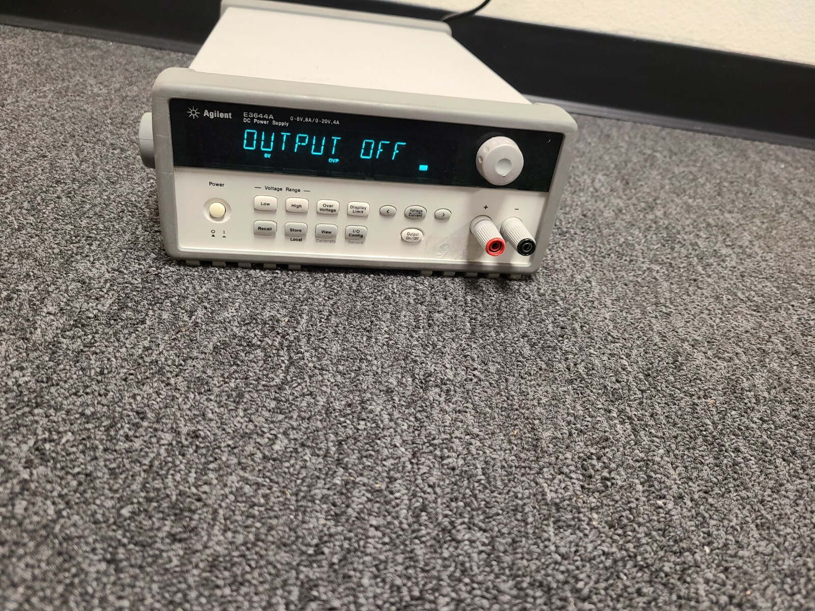 Keysight / Agilent E3644A 80W DC Bench Power Supply 8V, 8A or 20V, 4A