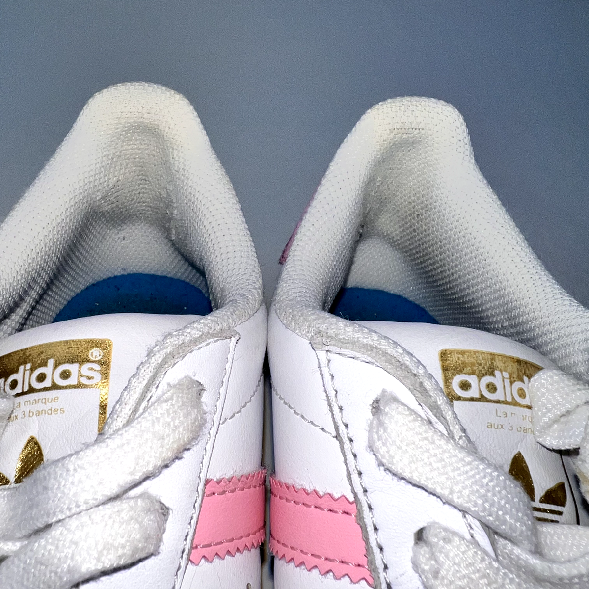 Adidas Womens Superstar La marque aux 3 bandes White Pink Bands Size 6 Heal  Wear | eBay