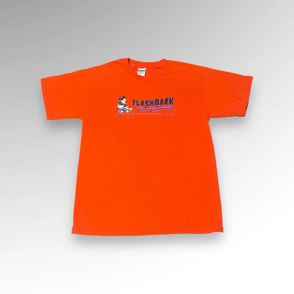 Camiseta Vintage Disney Flashback Primavera 2002 Foto 2 de 4