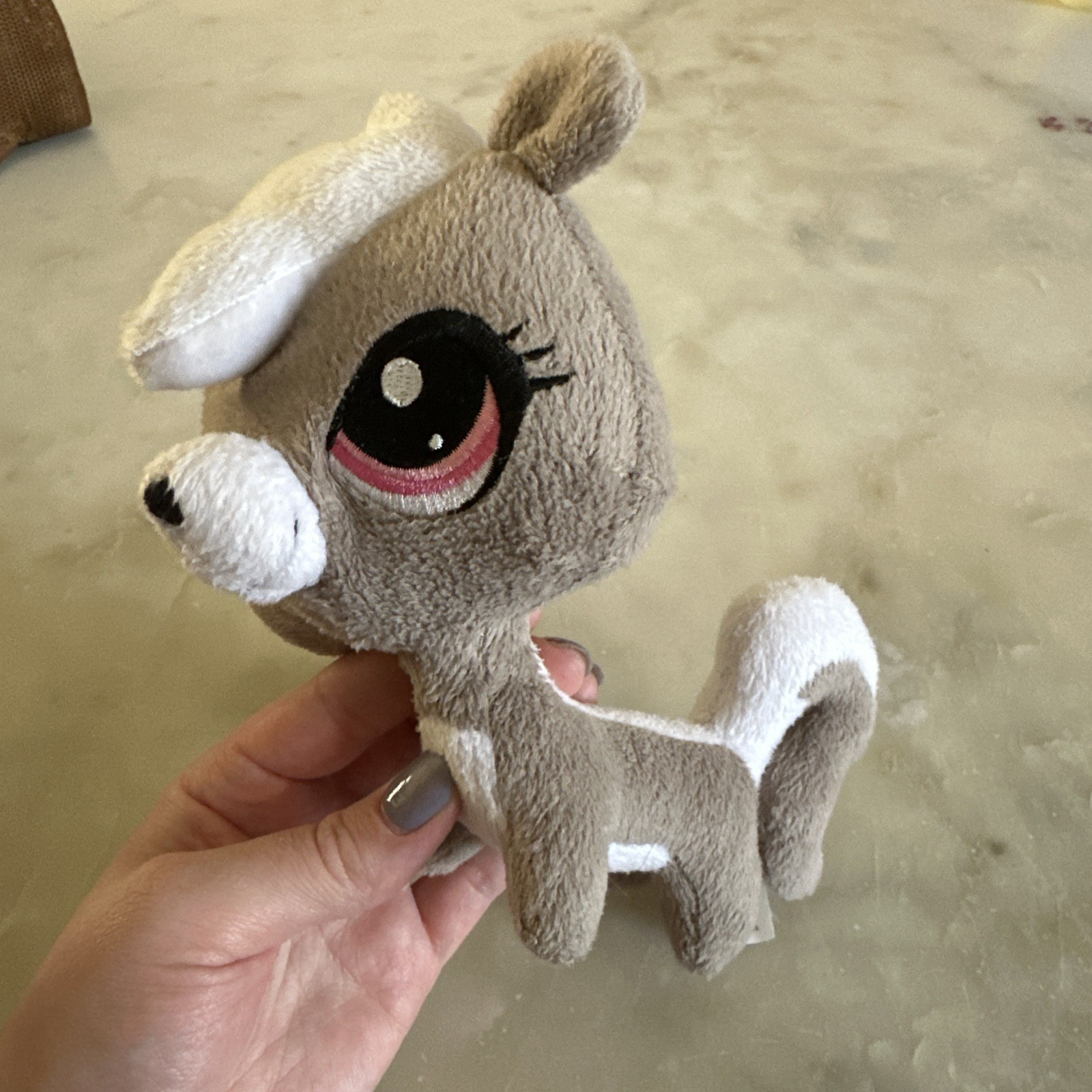 2014 Littlest Pet Shop LPS Pepper Clark Skunk 6