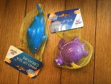 2 Beach Fun Wind-Up Sea Creatures of Shark and Turtle New Ages 2