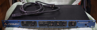 PEAVEY KOSMOS SUB GENERATORE ARMONICO POTENZIATORE SEGNALE AUDIO SONAGLIO IL TUO PIANETA