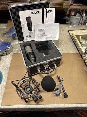 AKG P220 Large-Diaphragm Cardioid Condenser Microphone w/ Case & Shockmount