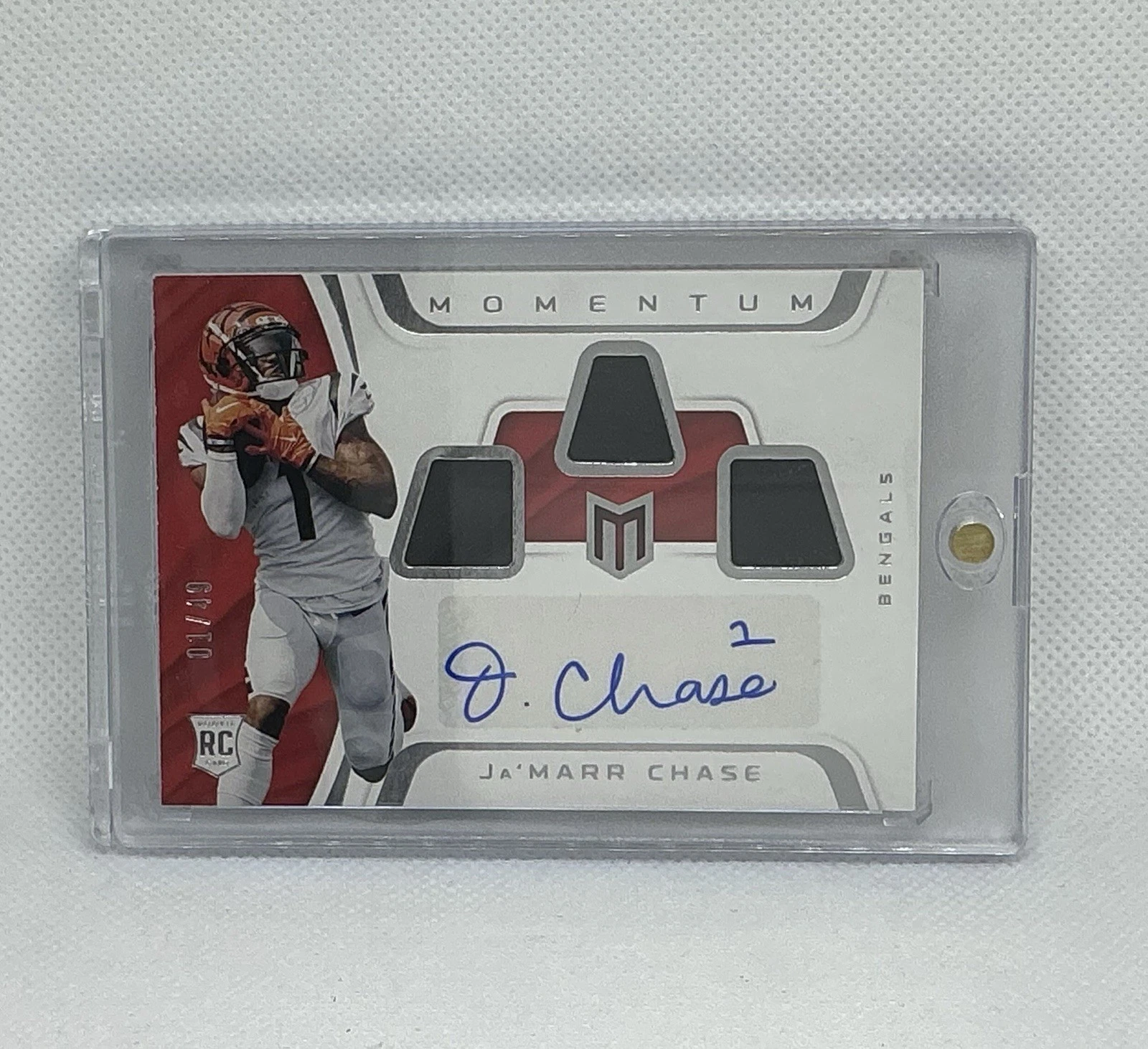 JaMarr Chase Panini Chronicles Momentum Triple Jersey Autographs #MJAJCH Base