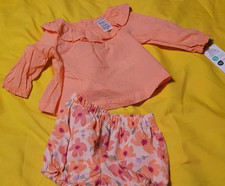 NWT Carter  s Girls Newborn 2 Piece Long-sleeved shirt w/matching diaper cover
