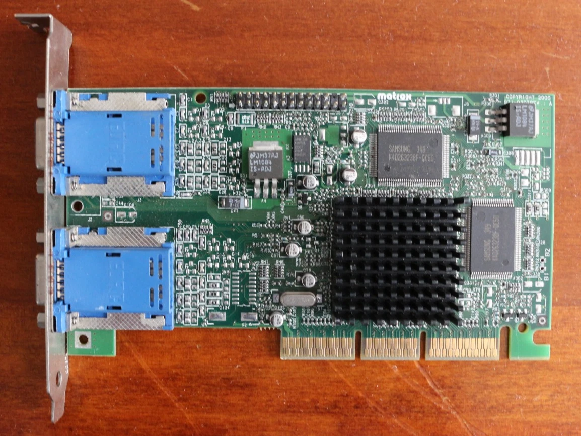 Graphics Carte Graphique Card Matrox AGP DVI G450 -32 Profil Bas G45FMLDVA32DBF
