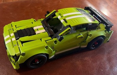 LEGO 42138 FORD MUSTANG GT500  No Manual I Think It s Complete But Not Sure ￼