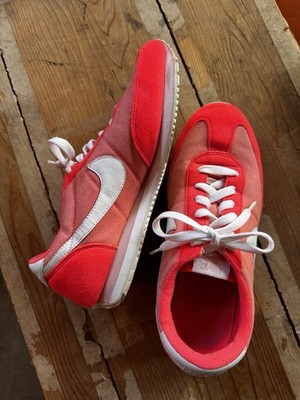 hot pink retro inspired cortez nikes 9