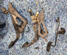 Mk2 Toyota MR2 TURBO Manual Clutch Pedal Brake Pedals E153 5 Speed USDM LHD 91 +