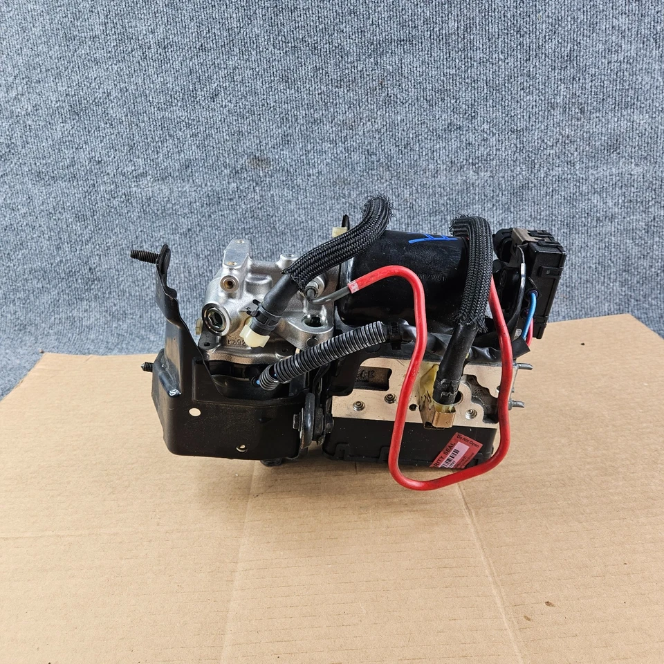 Módulo atuador bomba de freio antibloqueio Lexus LS460 ABS 2007-2017 FABRICANTE DE EQUIPAMENTO ORIGINAL 44510-50090 - Imagem 4 de 4