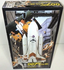 JAMES BOND 007 Moonraker space shuttle model kit Doyusha from Japan Rare New