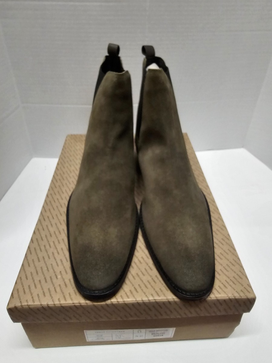 ** NEW URBAN OUTFITTERS MEN'S SUEDE CHELSEA BOOTS SIZE: 11 ***