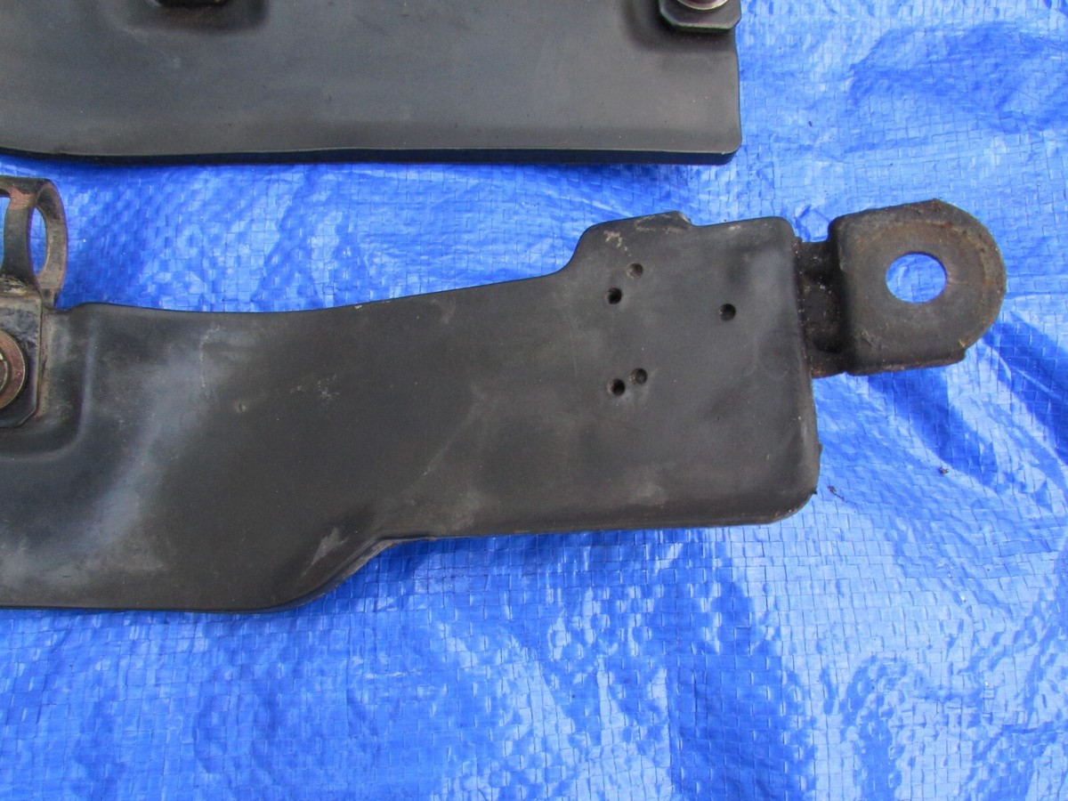 90-96 Nissan 300zx 15s brake air guides right and left and