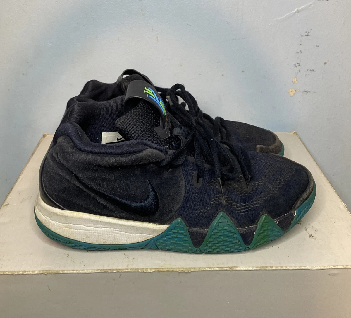 Kyrie 4 black dark grey sales