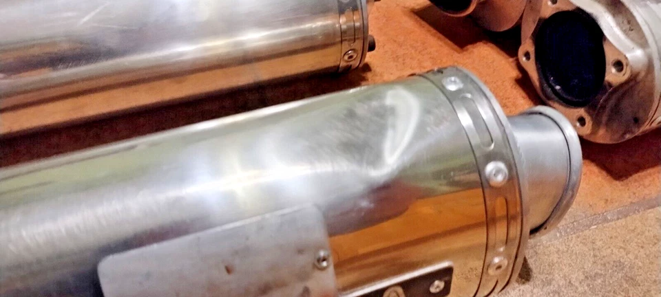 Suzuki TL1000R TL1000S Yoshimura Exhaust Muffler Set - Image 4 of 4