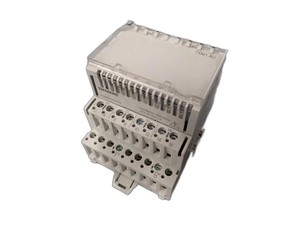 TXM1.8U - SIEMENS - TXM1.8U / Entrée/sortie USED