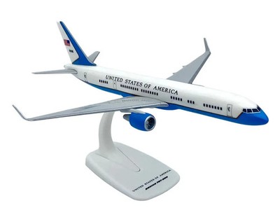 Boeing 757-200 C-32A U.S. Air Force USAF Air Force Two 1:200 Modellflugzeug