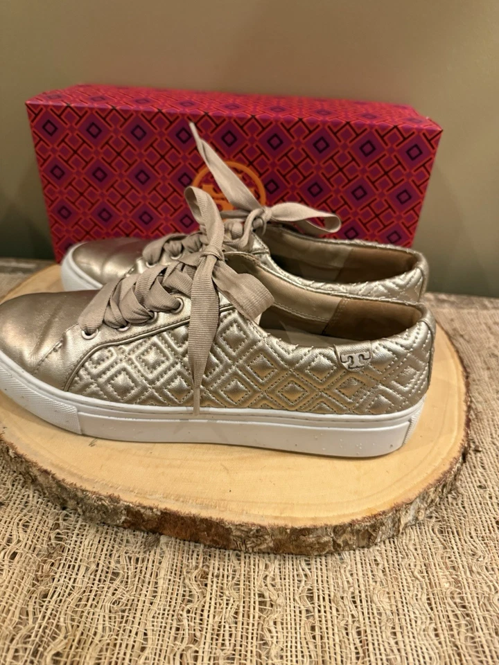 Tory Burch Marion Acolchado Metálico Dorado Cuero Con Cordones Tenis Zapatos 8 Foto 3 de 4