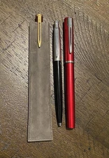 Waterman / Parker Pen Lot (Fountain & Rollerball) -Laureat Bordeaux, Allure