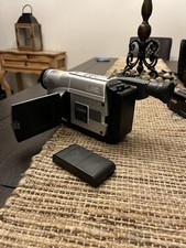 JVC GR-SXM260U Super VHS-C Camcorder 700x Digital Zoom - UNTESTED, NEEDS CHARGER