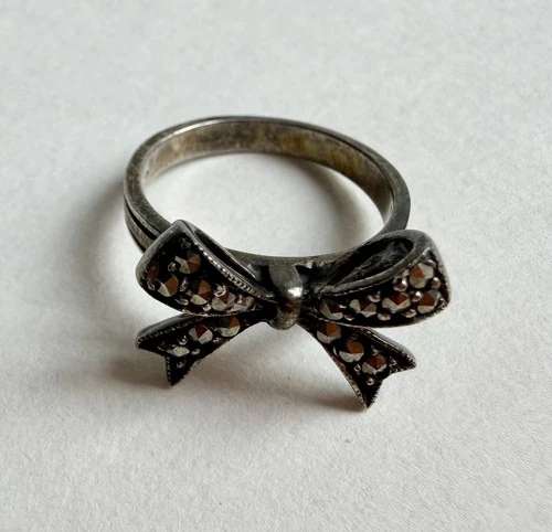 Vintage 825 Silver Marcasite Bow Ring Size 4 Vintage Estate Jewelry