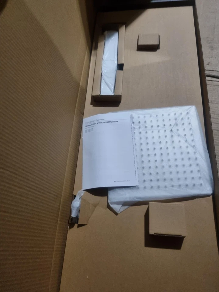 Tavistock Index Dual Function Cool Touch Bar Valve Shower, SND2208 - Image 2 of 4