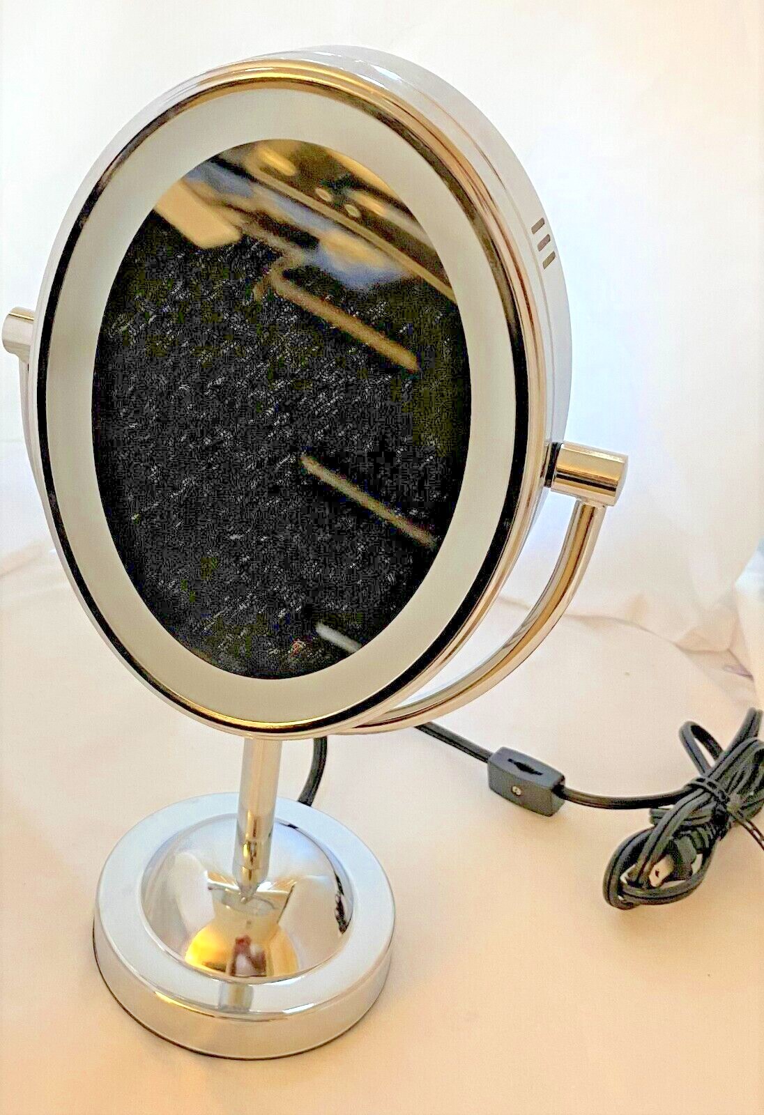 Conair Reflections Incandescent Lighted Mirror 1x/7x Magnification