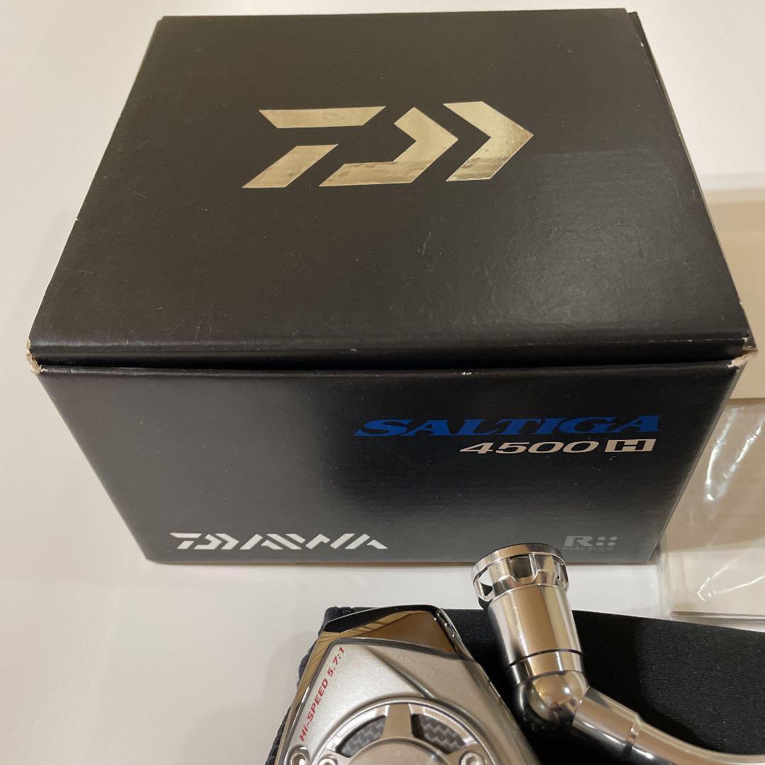 Daiwa Saltiga 4500H /fishing /Reel /Some scratches and stains
