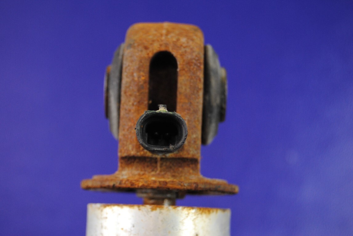 02-06 Escalade Tahoe Suburban Rear Air Ride Shock Absorbers Set Arnott AS-2708