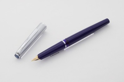 Pelikan M 20 Silvexa Sapphire Blue Piston Fountain Pen Rare 14C EEF Gold Nib Vintage