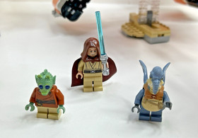 LEGO Star Wars: Anakin Skywalker and Sebulba's Podracers (7962) Complete w/Book