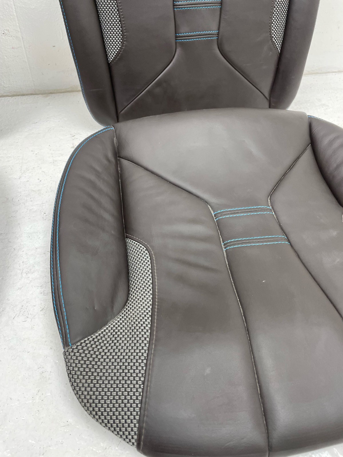 2014-2019 BMW I8 OEM FRONT REAR LEFT RIGHT SET (4) SEAT CHUSHION BLACK 7359155