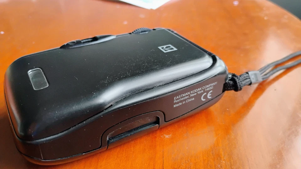 Cámara camafeo Kodak - limpia - sin probar Foto 4 de 4