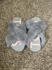 TOMS Women's Susie Eva Slides Gray Faux Fur Fuzzy Slippers Size 8