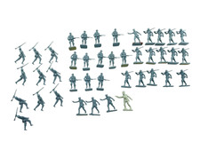 Lot of Plastic Military Toy Soldiers Army Men Figures Figurines WW2 WW1 ho